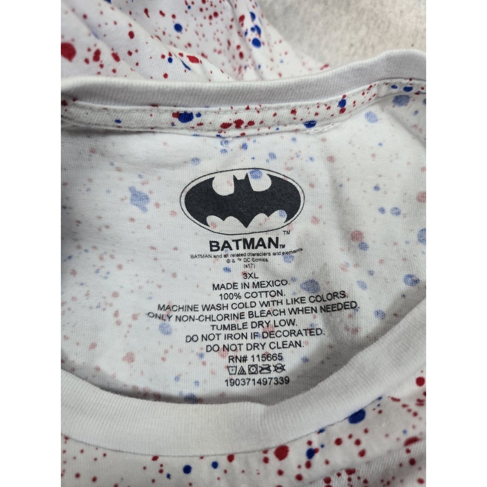 Red White And Blue Batman Men's  3X Large T-Shirt Great Look 100% Cotton - Picture 3 of 3